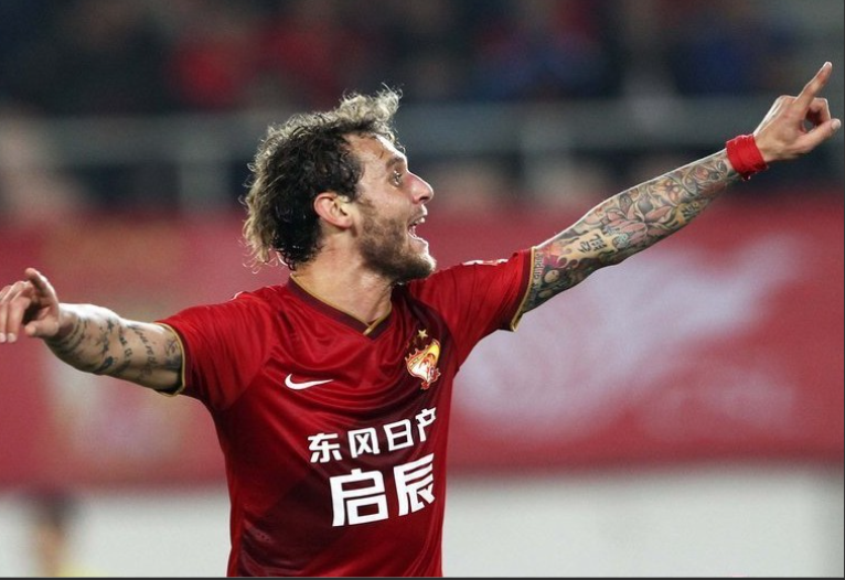 九游平台-包含里程碑夜广州队强势反弹，法甲今晚刷纪录，气氛紧张，赛程密集仍需轮换的词条